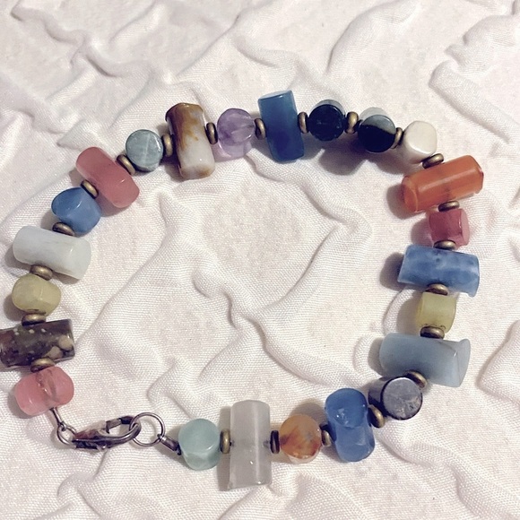 Semi Precious Stone Bracelet Brilliant Multicolor withh Silver Clasp - Picture 7 of 8